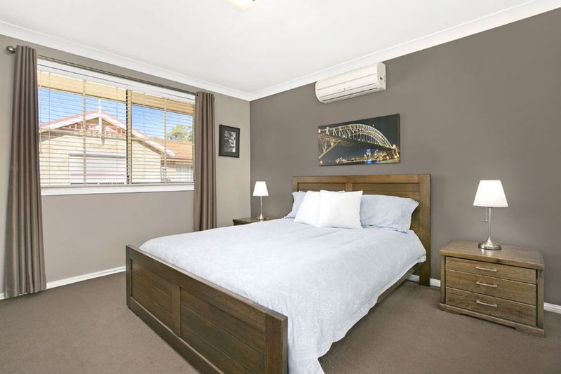 Photo - 4/16-18 Edward Street, Baulkham Hills NSW 2153 - Image 4