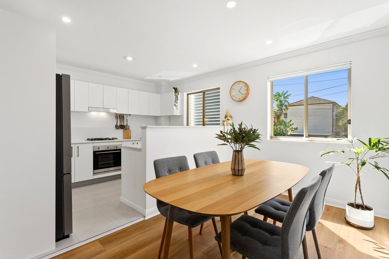 Photo - 4/16-18 Frazer Street, Collaroy NSW 2097 - Image 4