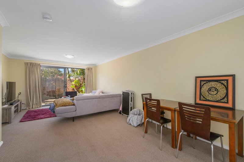 Photo - 4/16-18 Toorak Court, Port Macquarie NSW 2444 - Image 3