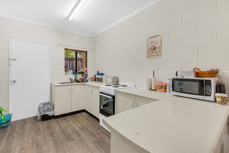 Photo - 4/16 Allan Street, Bungalow QLD 4870 - Image 4