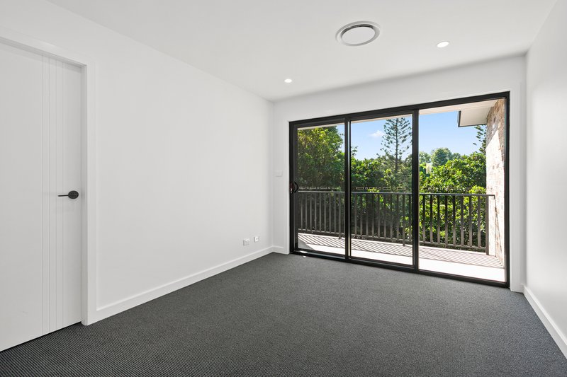 Photo - 4/16 Baudin Avenue, Shell Cove NSW 2529 - Image 4