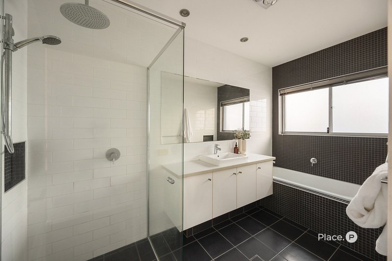 Photo - 416 Brisbane Corso , Yeronga QLD 4104 - Image 13