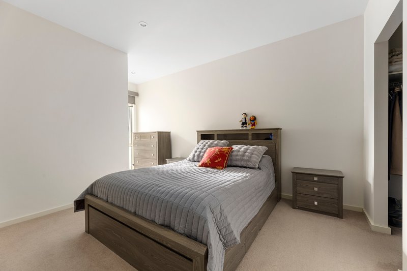 Photo - 4/16 Bullen Street, Doncaster East VIC 3109 - Image 6