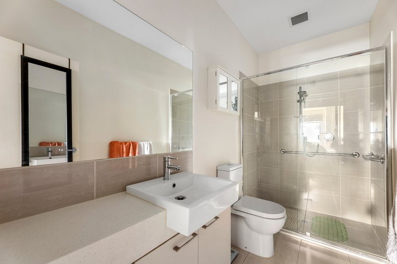 Photo - 4/16 Bullen Street, Doncaster East VIC 3109 - Image 7