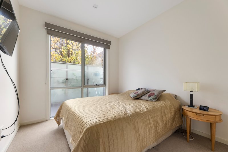 Photo - 4/16 Bullen Street, Doncaster East VIC 3109 - Image 8