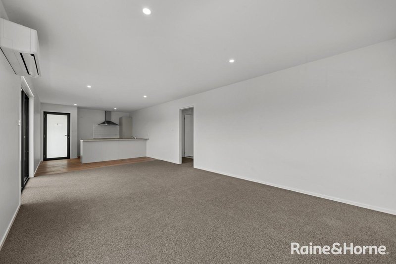 Photo - 4/16 Elpida Street, Risdon Vale TAS 7016 - Image 4