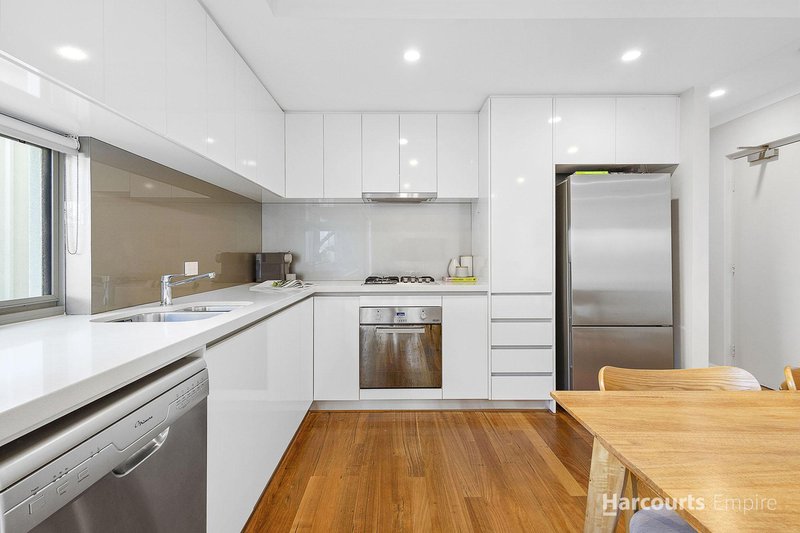 Photo - 4/16 King George Street, Innaloo WA 6018 - Image 3
