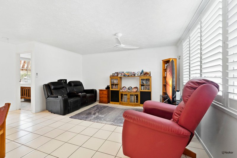 Photo - 4/16 Mawarra Street, Palm Beach QLD 4221 - Image 2