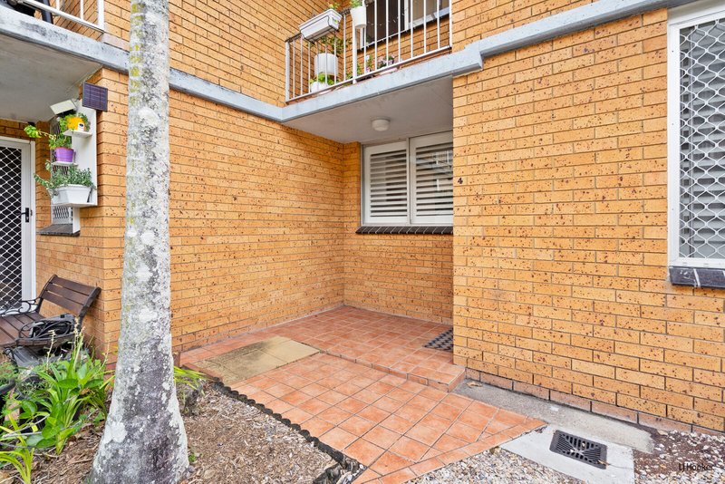 Photo - 4/16 Mawarra Street, Palm Beach QLD 4221 - Image 10