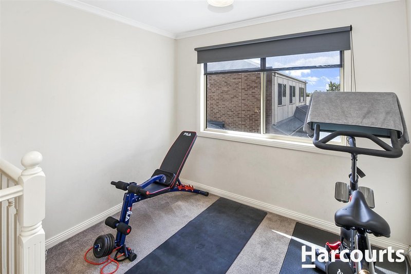 Photo - 4/16 Mctavish Boulevard, Horsham VIC 3400 - Image 13