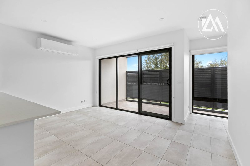 Photo - 4/16 Mereweather Avenue, Frankston VIC 3199 - Image 6