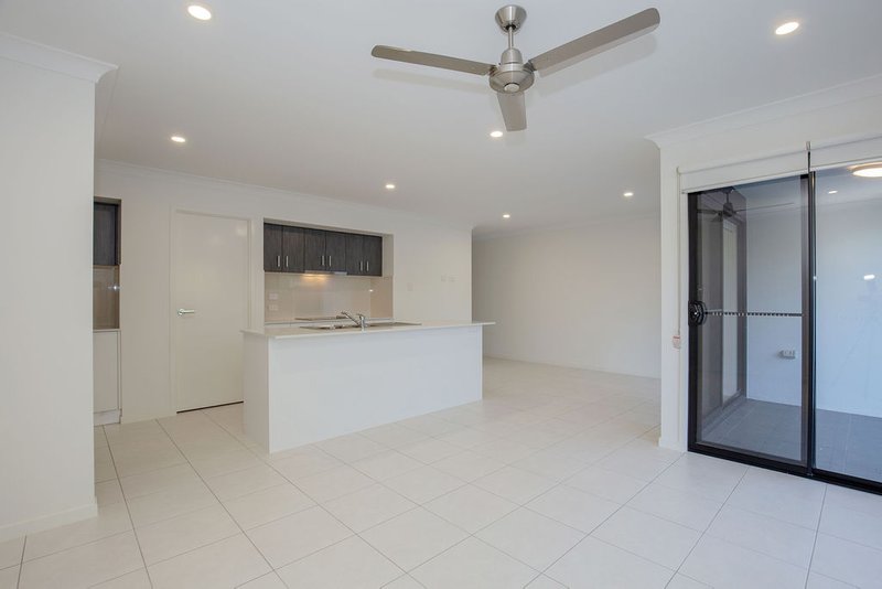 Photo - 4/16 Nickel Street, Pimpama QLD 4209 - Image 3