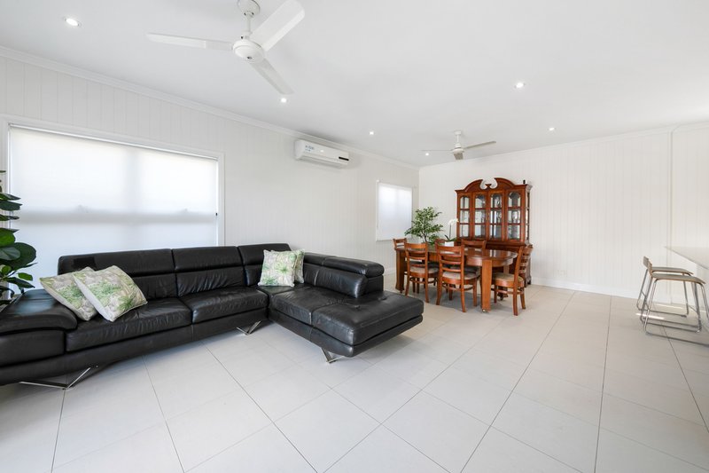 Photo - 4/16 Railway Terrace, Corinda QLD 4075 - Image 6