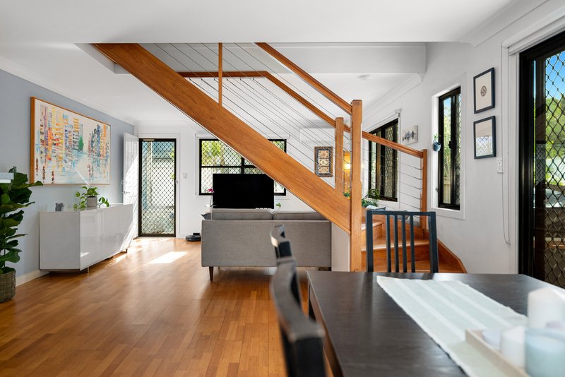 Photo - 4/16 Rogoona Street, Morningside QLD 4170 - Image 5