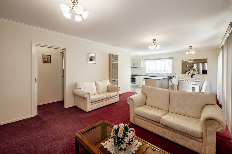Photo - 4/16 Stawell Street, Cranbourne VIC 3977 - Image 5