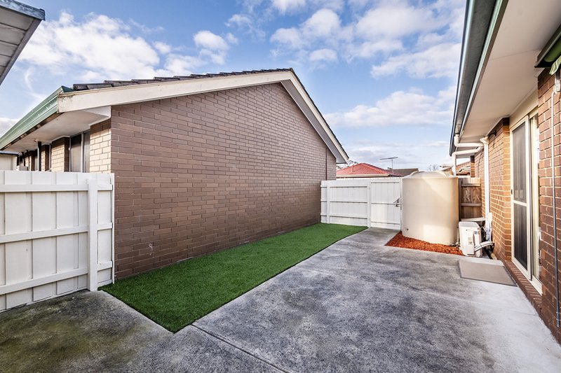 Photo - 4/16 Stawell Street, Cranbourne VIC 3977 - Image 7