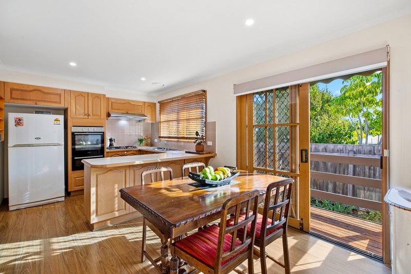 Photo - 4/162-164 Railway Avenue, Ringwood East VIC 3135 - Image 4