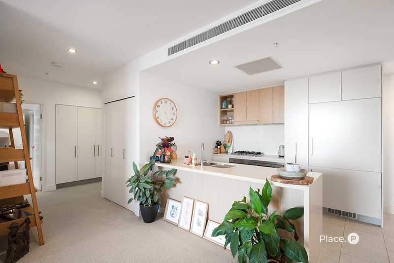 Photo - 4163/37c Harbour Road, Hamilton QLD 4007 - Image 8