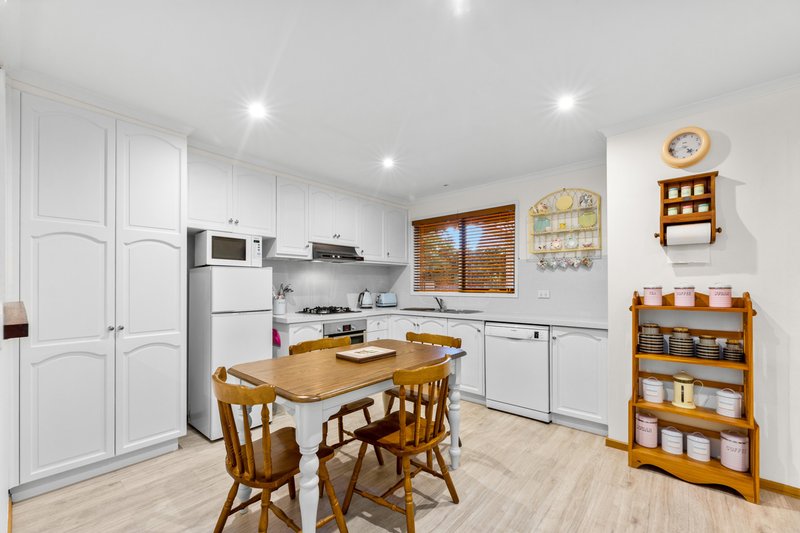 Photo - 4/166 Station Street, Box Hill South VIC 3128 - Image 4