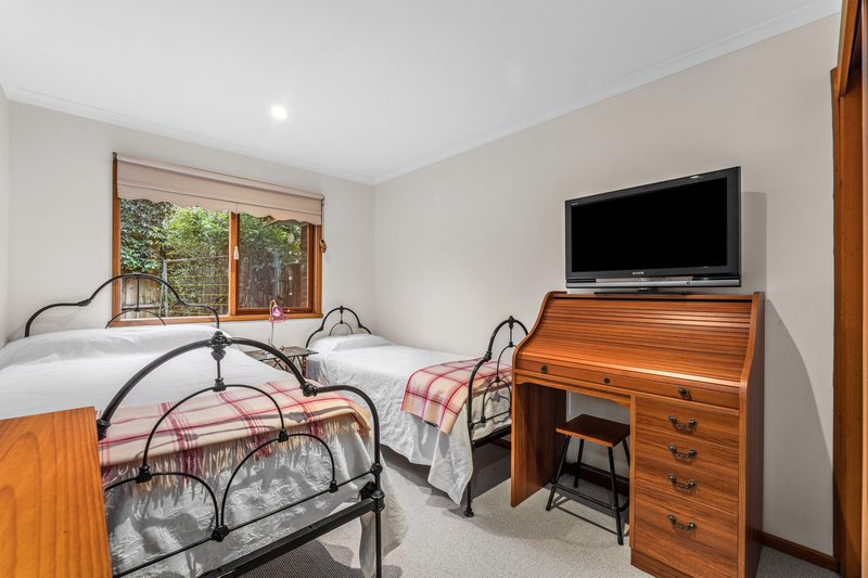 Photo - 4/166 Station Street, Box Hill South VIC 3128 - Image 8