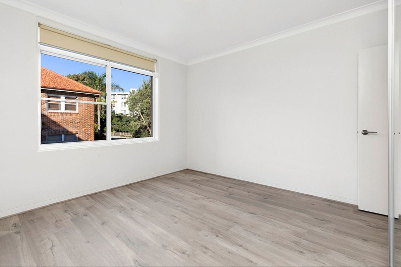 Photo - 4/16A Fairlight Street, Manly NSW 2095 - Image 3