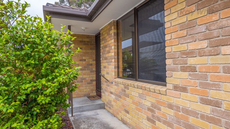 Photo - 4/17-18 Kallora Street, Mornington TAS 7018 - Image 5