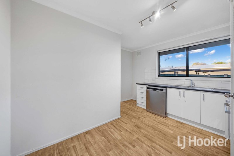 Photo - 4/17-21 Westmelton Drive, Melton West VIC 3337 - Image 4
