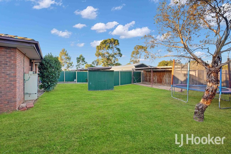 Photo - 4/17-21 Westmelton Drive, Melton West VIC 3337 - Image 11