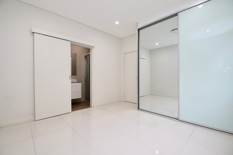 Photo - 4/17 Allum Street, Bankstown NSW 2200 - Image 4