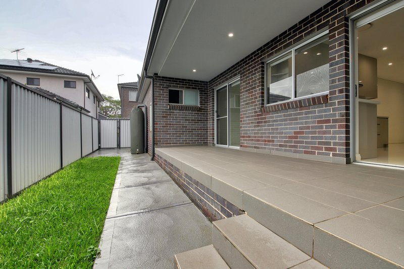 Photo - 4/17 Allum Street, Bankstown NSW 2200 - Image 6