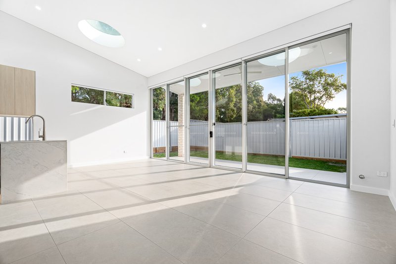 Photo - 4/17 Bell Street, Riverwood NSW 2210 - Image 3