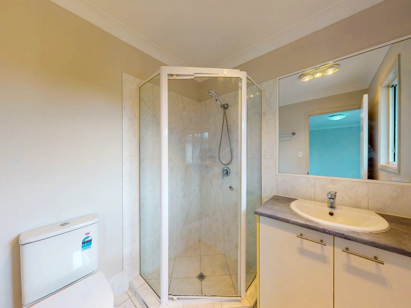 Photo - 4/17 Butcher Avenue, Lawnton QLD 4501 - Image 12