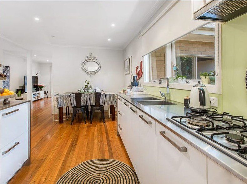 Photo - 4/17 Cliff Road, Frankston VIC 3199 - Image 3