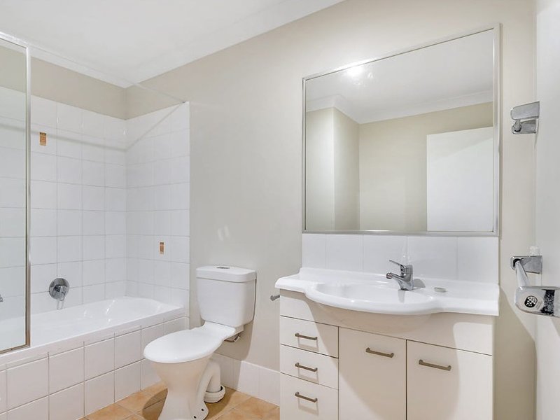 Photo - 4/17 Cunningham Street, Deception Bay QLD 4508 - Image 5
