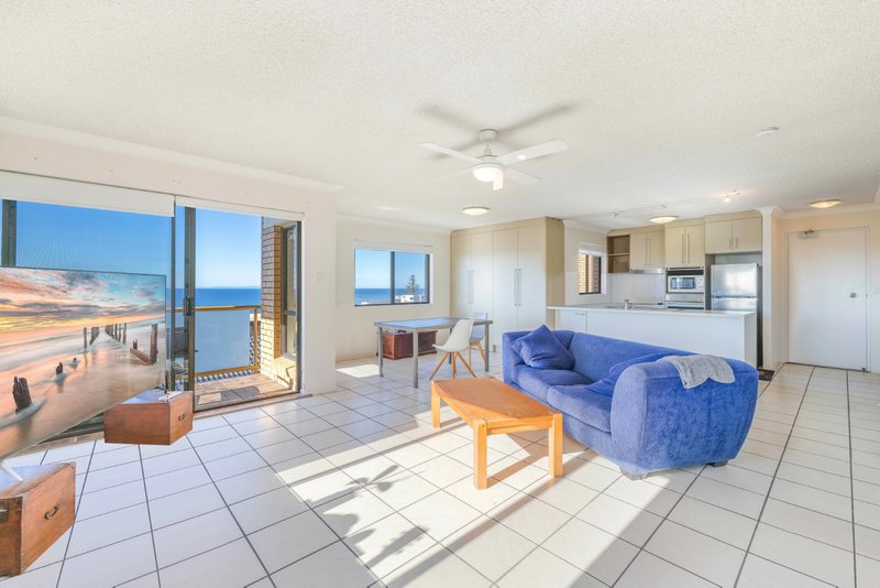 Photo - 4/17 Dingle Avenue, Kings Beach QLD 4551 - Image 2