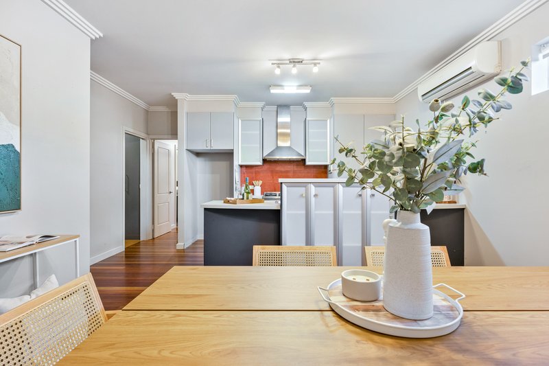 Photo - 417 Drummond Street North, Lake Wendouree VIC 3350 - Image 9