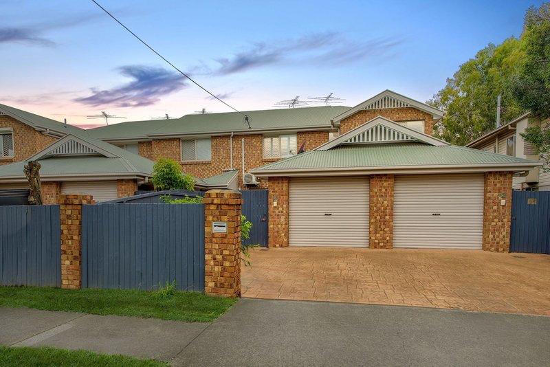 Photo - 4/17 Hants Street, Hamilton QLD 4007 - Image 12