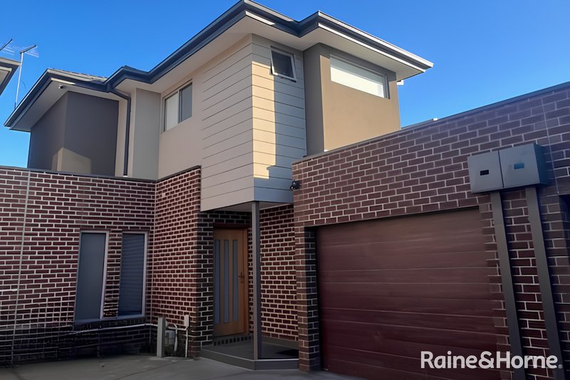 Photo - 4/17 Hinkler Street, Braybrook VIC 3019 - Image 1