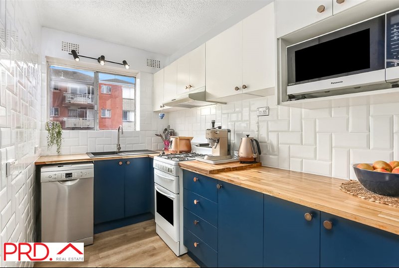 Photo - 4/17 Mascot Drive, Eastlakes NSW 2018 - Image 2