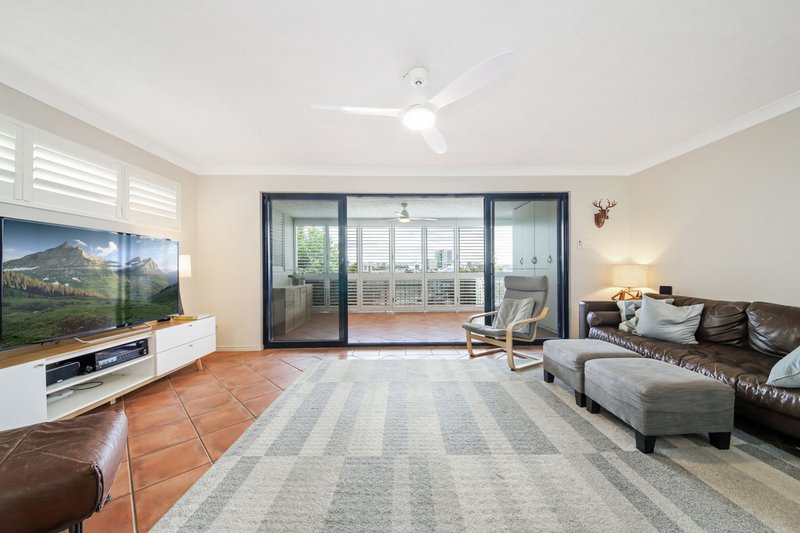 Photo - 4/17 Rialto St , Coorparoo QLD 4151 - Image 9