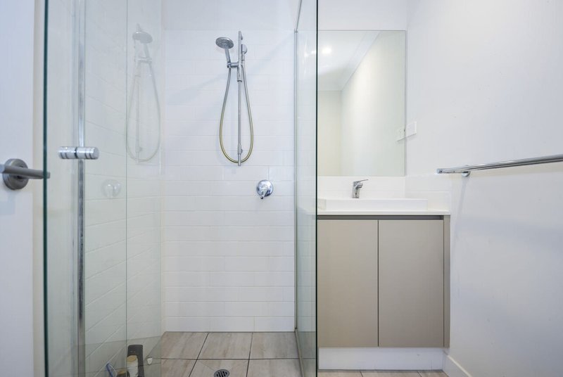 Photo - 4/17 Royal James Court, Quinns Rocks WA 6030 - Image 8