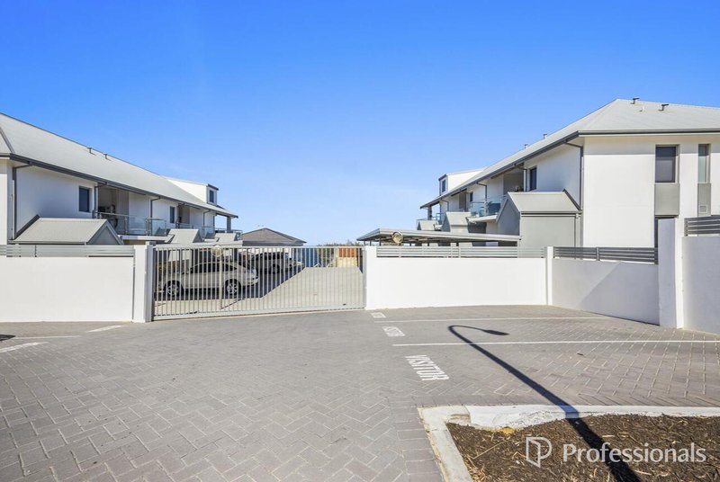 Photo - 4/17 Royal James Court, Quinns Rocks WA 6030 - Image 13