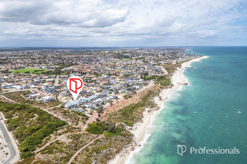 Photo - 4/17 Royal James Court, Quinns Rocks WA 6030 - Image 16