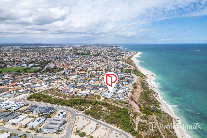 Photo - 4/17 Royal James Court, Quinns Rocks WA 6030 - Image 17