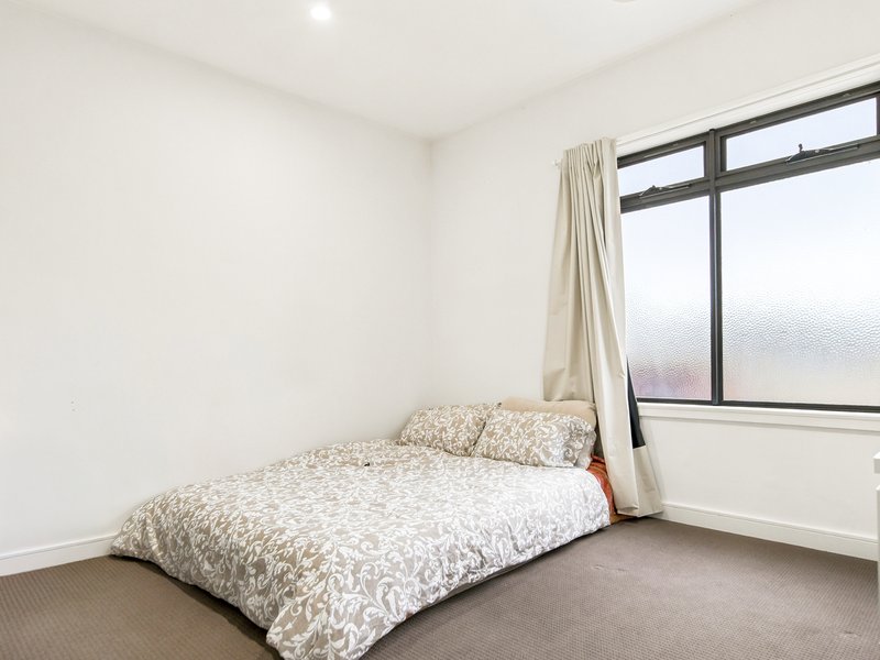 Photo - 4/17 Stuart Street, Noble Park VIC 3174 - Image 7