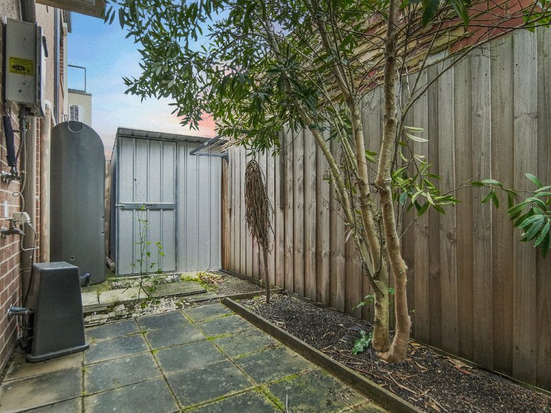 Photo - 4/17 Stuart Street, Noble Park VIC 3174 - Image 11