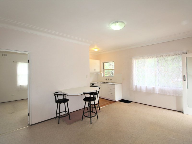 Photo - 4/17 Warialda Street, Kogarah NSW 2217 - Image 2