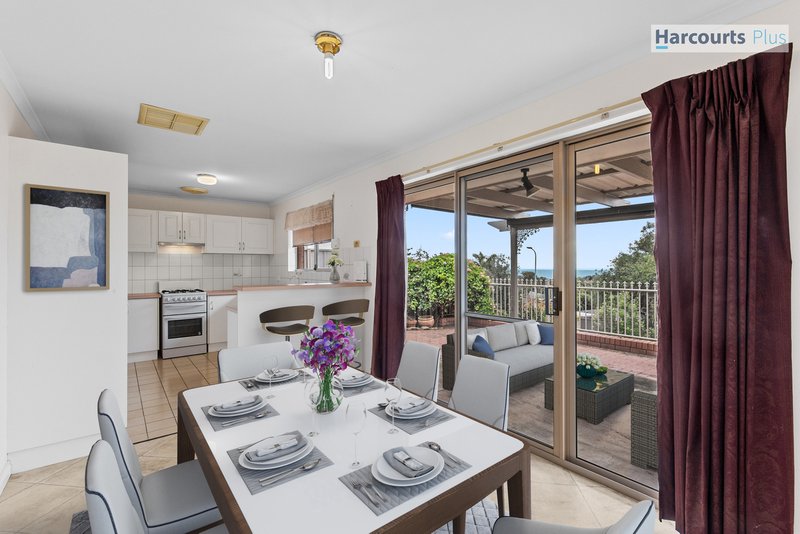 Photo - 4/17 Zwerner Drive, Hallett Cove SA 5158 - Image 3