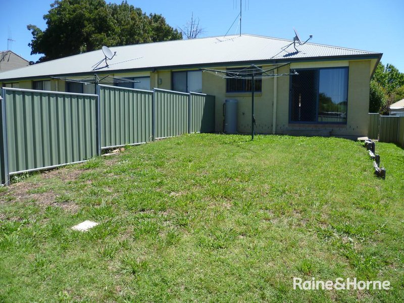 Photo - 4/170 Mclachlan Street, Orange NSW 2800 - Image 6