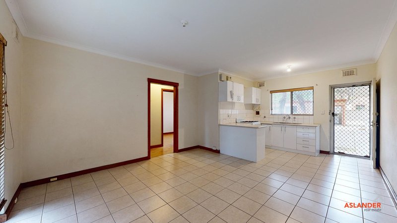 Photo - 4/171 Hubert Street, East Victoria Park WA 6101 - Image 3